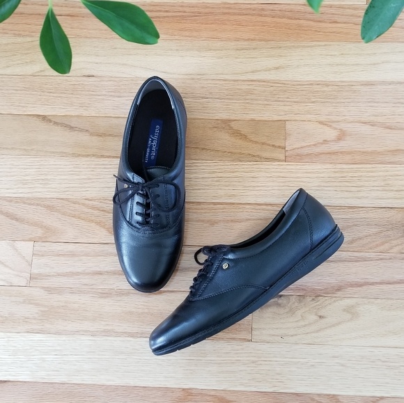 motion leather oxfords